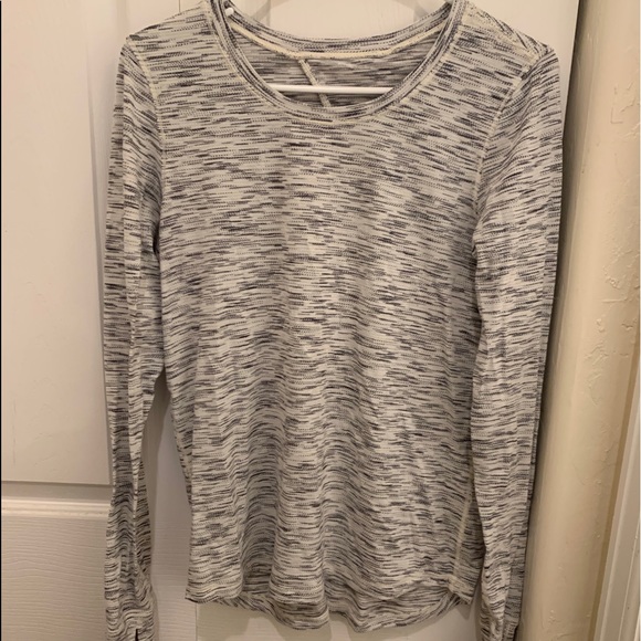 Lululemon Beat The Heat Long Sleeve - Picture 1 of 2